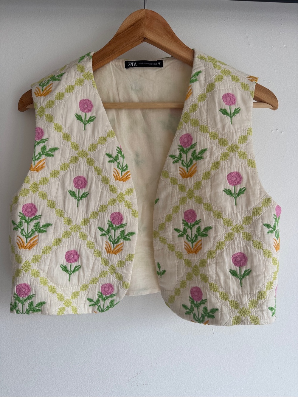 Zara Cream Floral Embroidered Vest